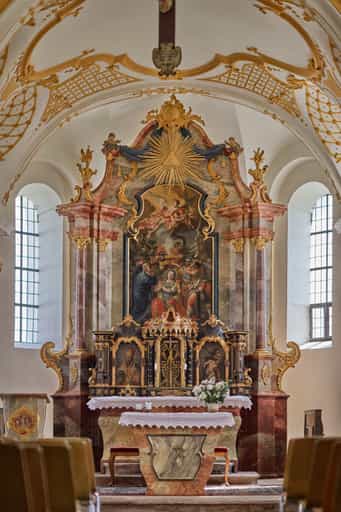Altar der Kirche Sankt Pankratius, Kirchisen, Mettenheim