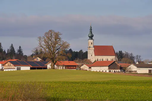 Asten, Tittmoning: Dorfkirche in Oberbayern, Inn-Salzach