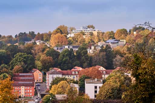 Blick zum Krankenhaus, Gartlberg, Rottal-Inn, Niederbayern