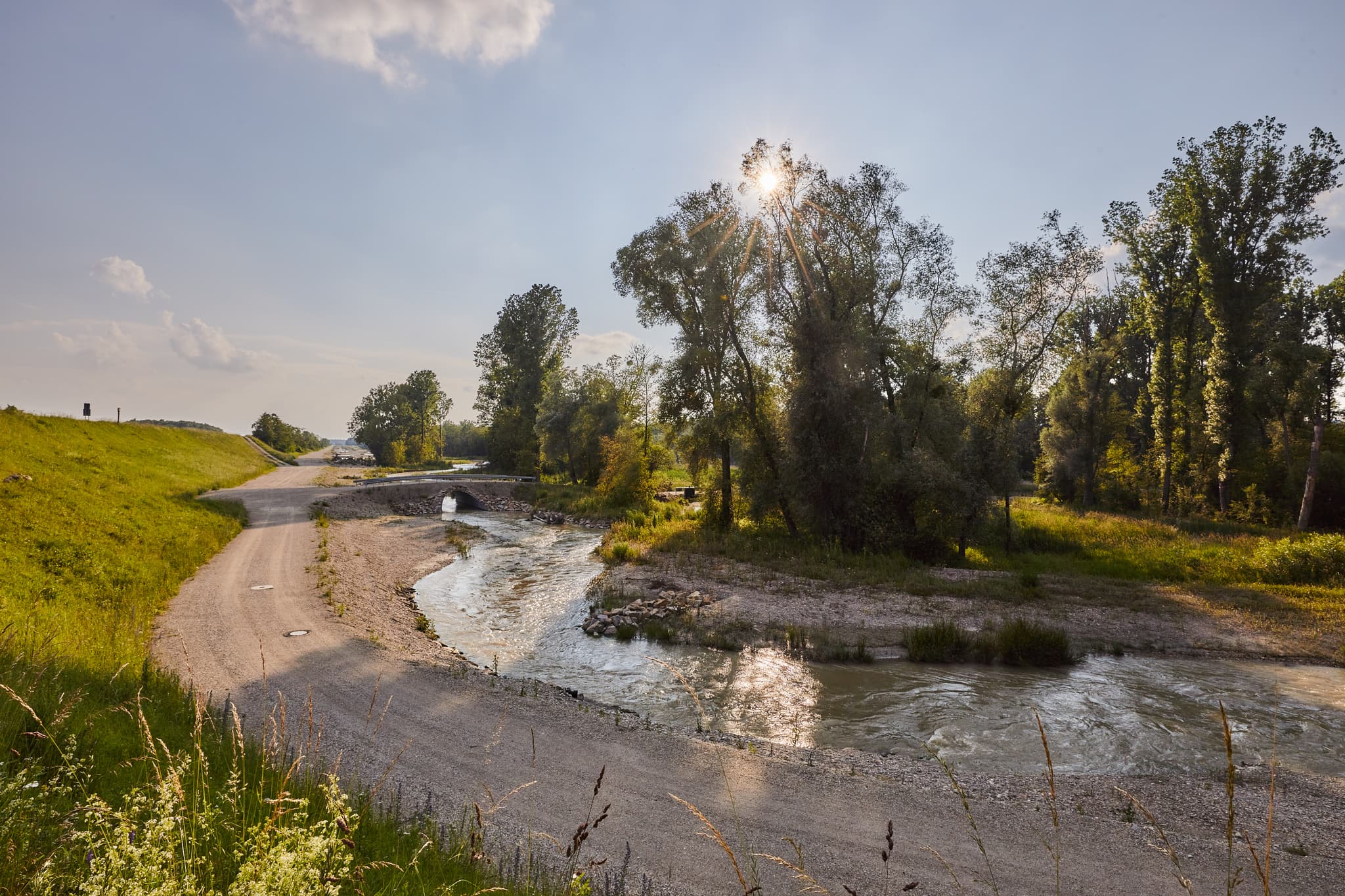 Fischtreppe, Europareservat Unterer Inn, Ering,  Rottal-Inn - Das Bild zeigt die Fischtreppe am Unteren Inn im Europareservat, Gemeinde Ering, Landkreis Rottal-Inn, Niederbayern, Region Inn-Salzach, Deutschland.