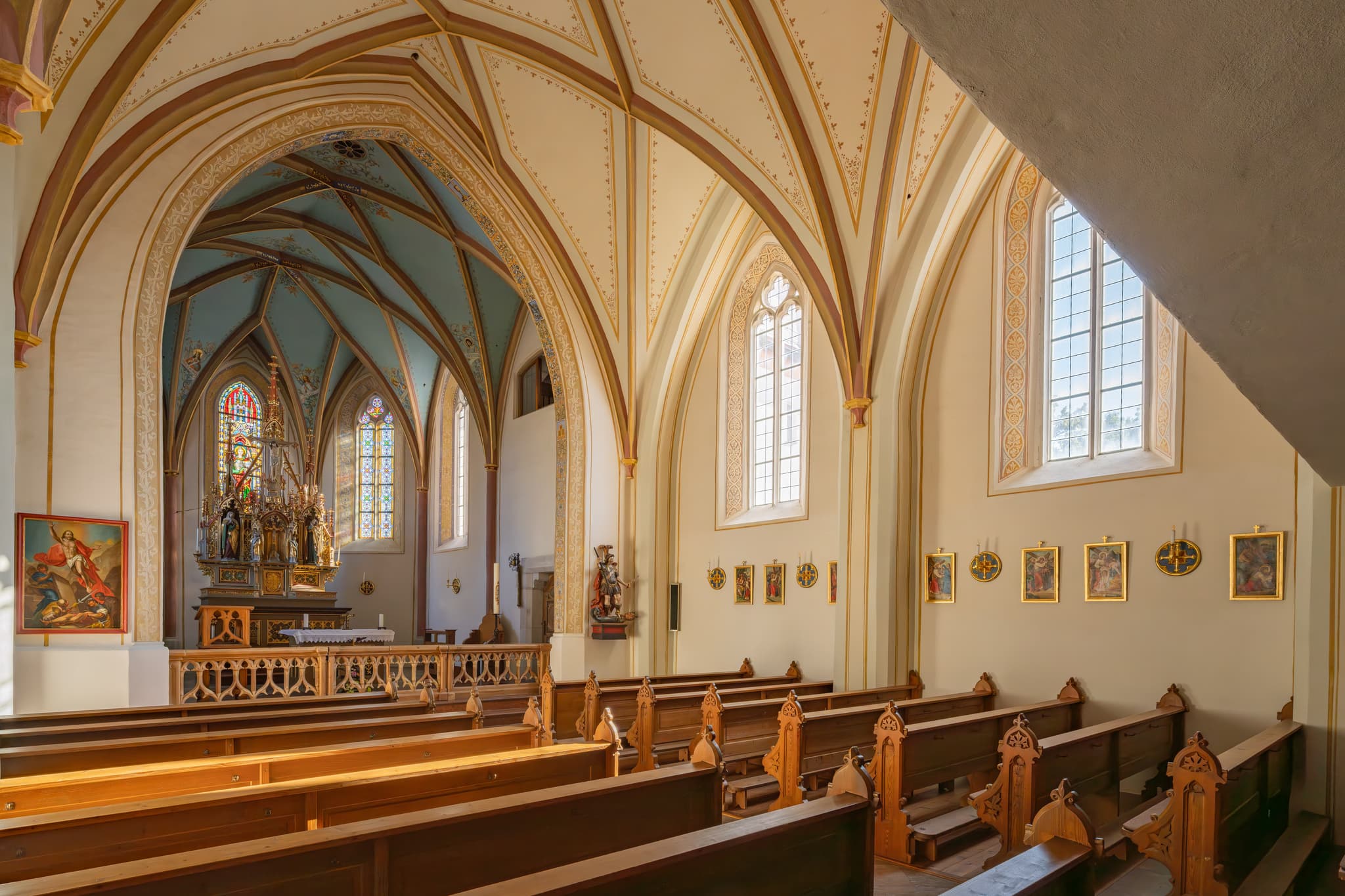 Friedhofskirche St. Michael, Bad Griesbach, Passau - Stadt Bad Griesbach mit Friedhofskirche St. Michael. Kirche, Friedhof und die umliegende Landschaft, Passau, Niederbayern, Bayern, Deutschland.