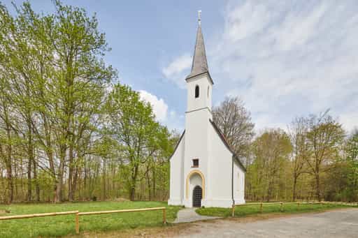 Hampersberg Kirche Außen, Erharting, Mühldorf am Inn