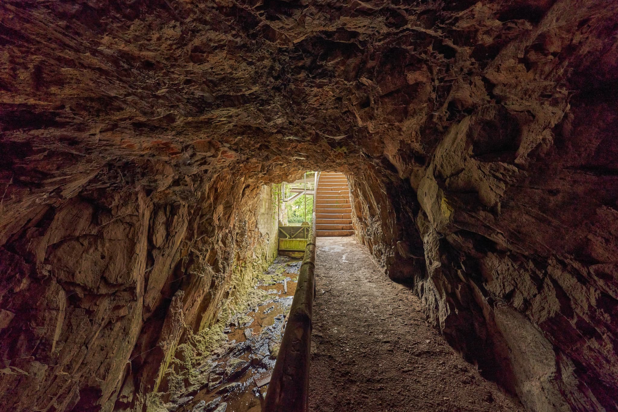 Ilz Triftsperre Tunnel, Passau, Niederbayern - Entdecken Sie den Ilz Triftsperre Tunnel in Passau, Niederbayern. Erkunden Sie den Bayerischen Wald in Deutschland und erleben Sie diesen Ausflug.