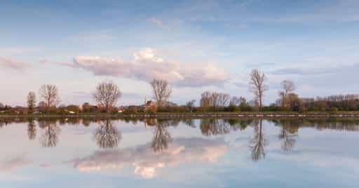 Inn Spiegelung, Neuötting, Landkreis Altötting, Inn-Salzach