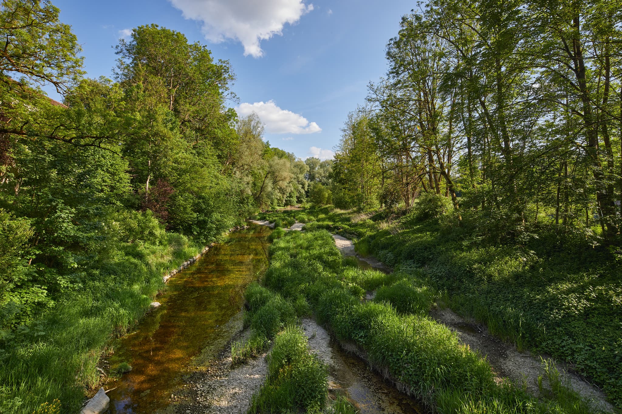 Isen bei Engfurt, Töging am Inn, Oberbayern, Inn-Salzach - Töging, Engfurt Isen im Landkreis Altötting, Oberbayern. Entdecken Sie die Region Inn-Salzach in Deutschland.