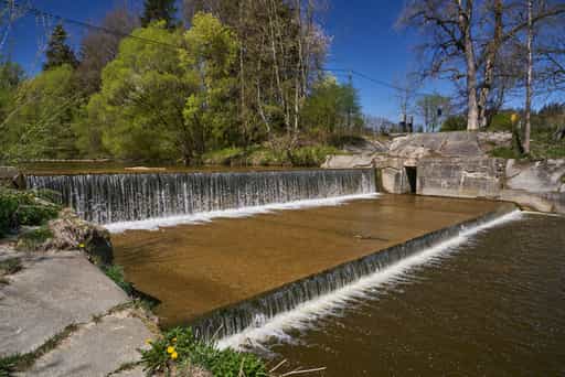 Isen Wasserfall bei Winhöring, Altötting, Oberbayern