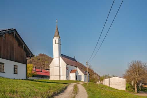 Kirche St. Andreas in Niederperach, Altötting, Oberbayern
