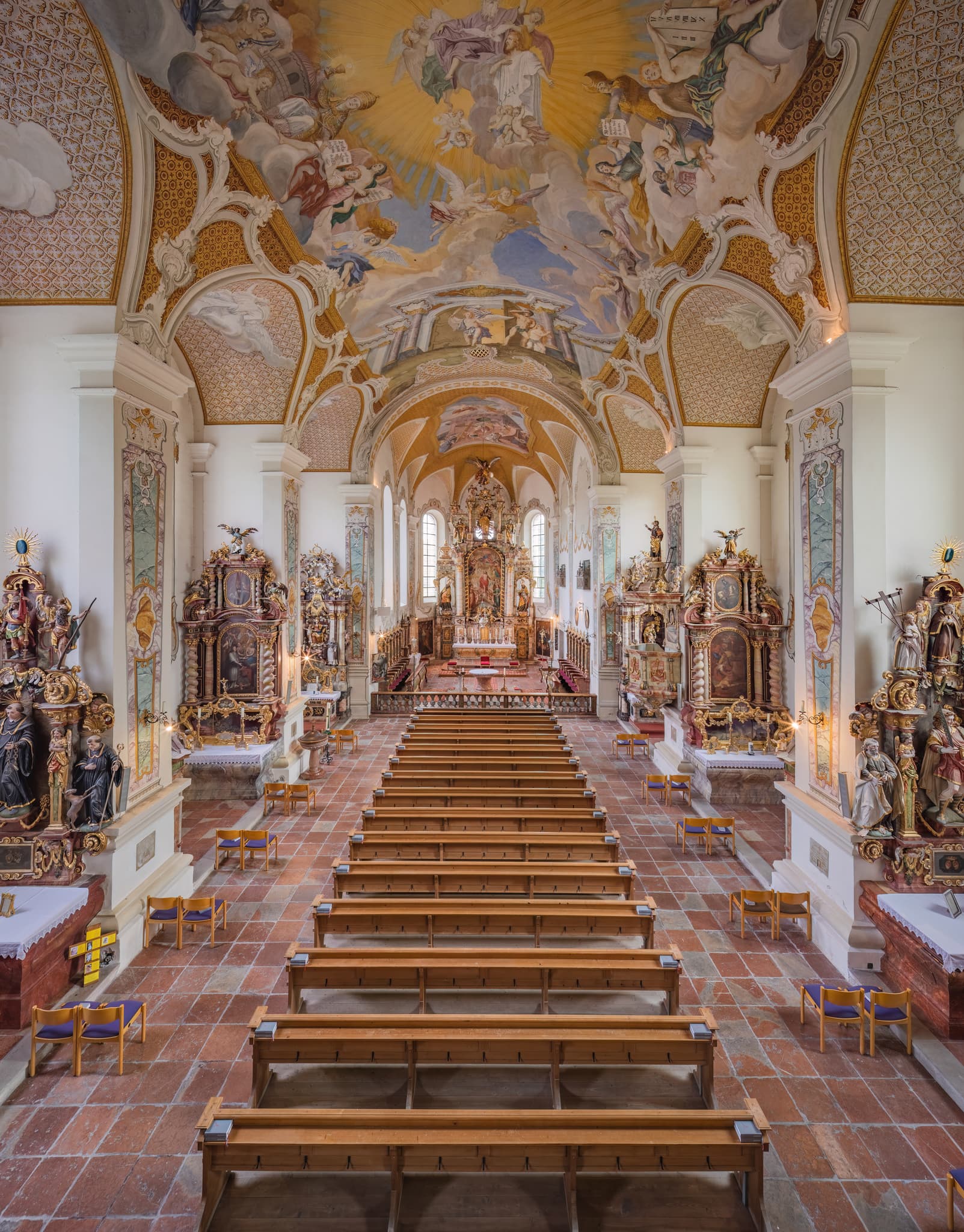 Klosterkirche Bad Griesbach, Passau, Niederbayern, Rottal - Die prachtvolle St. Salvator Klosterkirche Heilige Dreifaltigkeit in Bad Griesbach, Landkreis Passau, Niederbayern. Ein Juwel im Rottal, Deutschland.