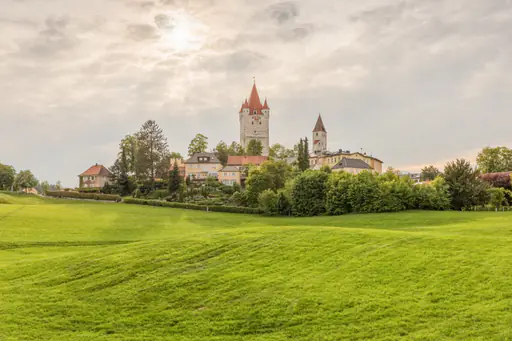 Landschaft mit Schlossturm Burg Turm, Haag, Mühldorf am Inn