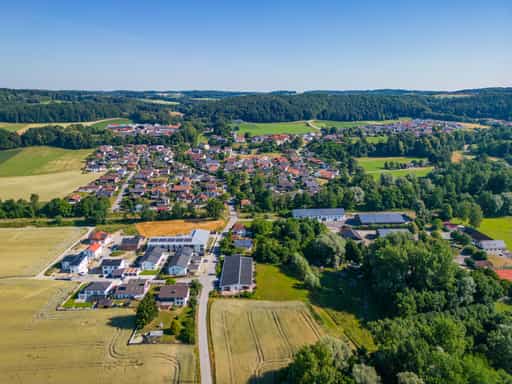 Ortsansicht Luftbild von Perach, Altötting, Oberbayern