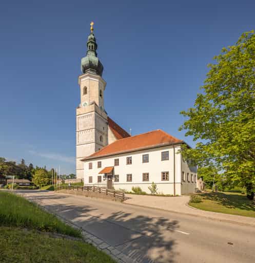 Pfarrkirche Mariä Himmelfahrt, Asten, Traunstein, Oberbayern