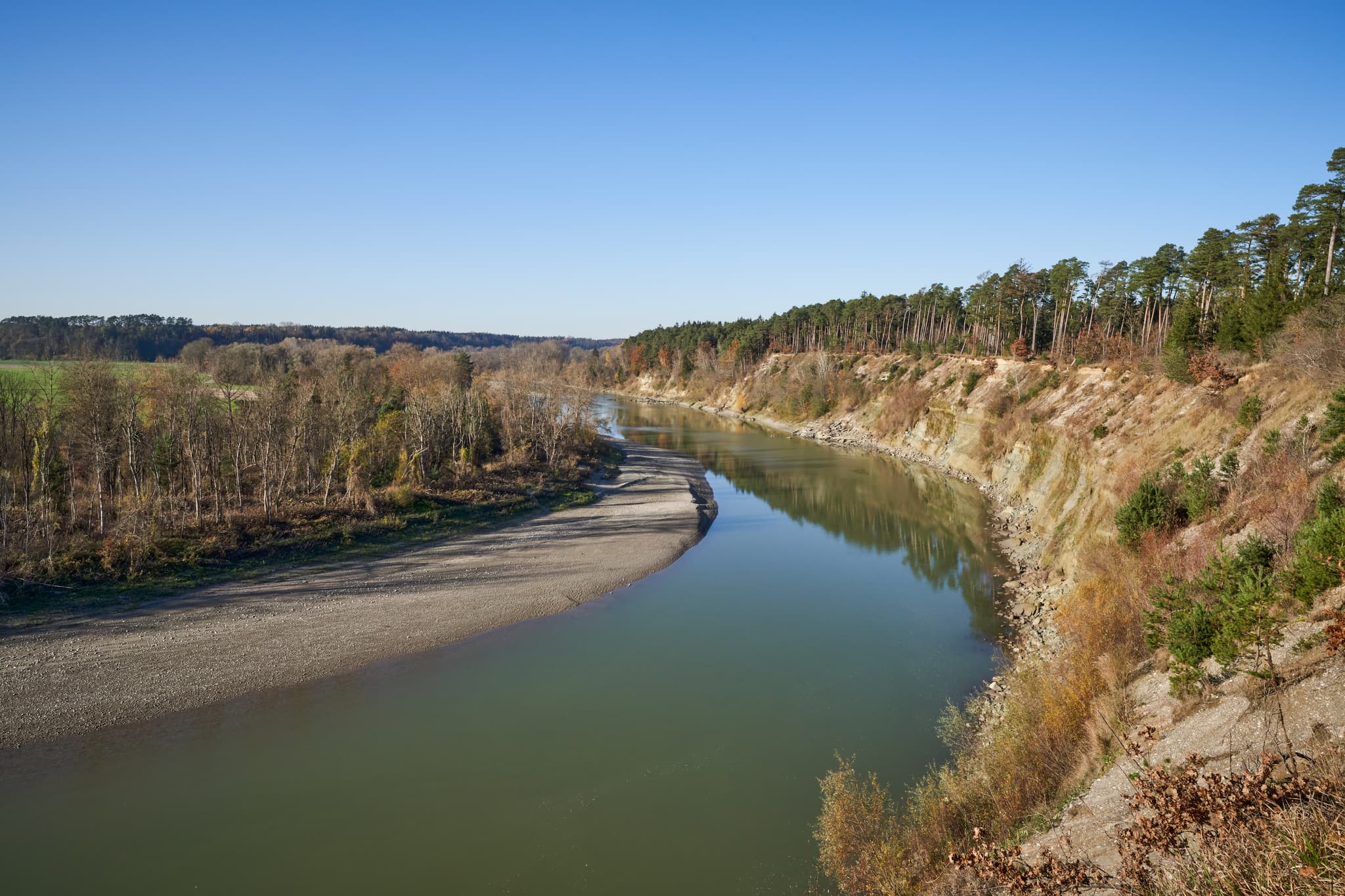 Prallhang Inn Ebing, Polling, Mühldorf am Inn, Inn-Salzach - Prallhang am Inn in Ebing bei Polling, Landkreis Mühldorf am Inn, Oberbayern, Region Inn-Salzach, Deutschland. Naturlandschaft im Inn-Salzach-Gebiet.
