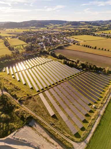 PV-Freiflächenanlage hinter Naturium, Ering am Inn