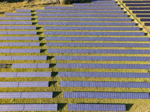 PV-Freiflächenanlage hinter Naturium, Ering am Inn
