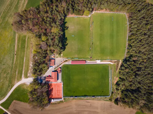 Sportplatz Erlbach, Landkreis Altötting, Oberbayern, Bayern