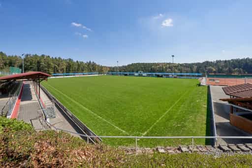 Sportplatz Tribüne, Erbach, Landkreis Altötting, Oberbayern