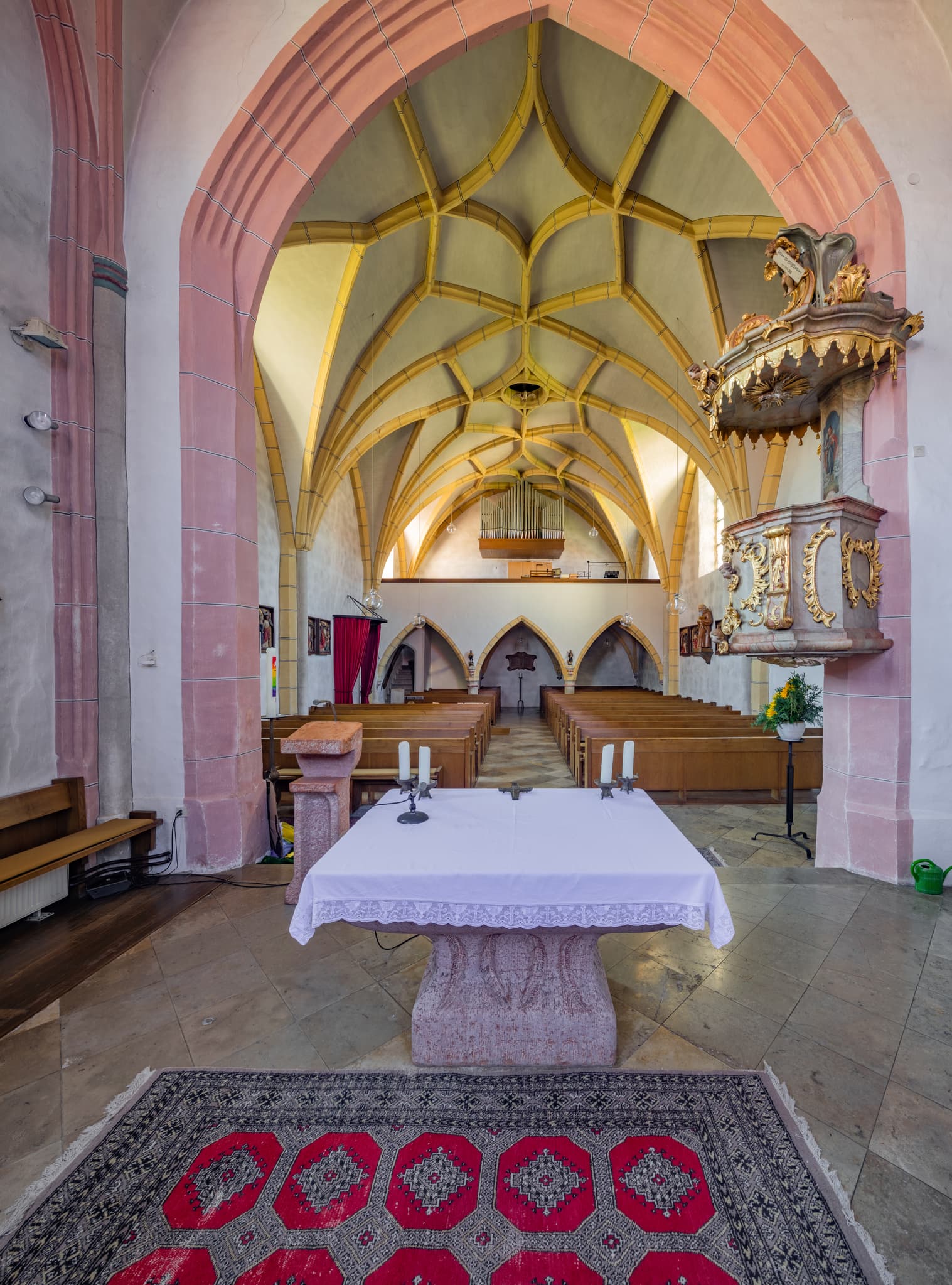 St. Valentin Reutern, Bad Griesbach, Passau, Niederbayern - Pfarrkirche St. Valentin in Reutern, Bad Griesbach, Landkreis Passau, Niederbayern. Entdecken Sie dieses Gotteshaus im Herzen des Bäderdreiecks in Deutschland.