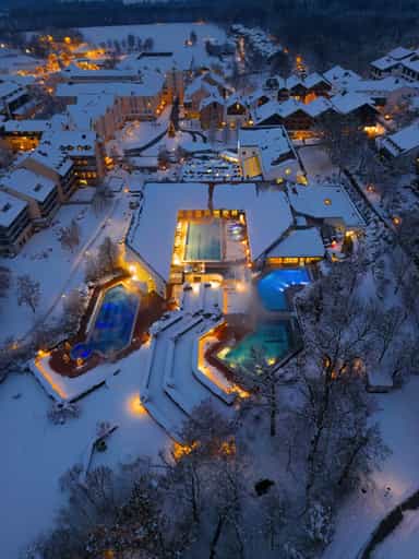 Therme Winterabend, Nacht Luftbild, Bad Griesbach, Passau