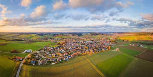 Triftern Luftbild, Rottal-Inn, Niederbayern, Ortsansicht