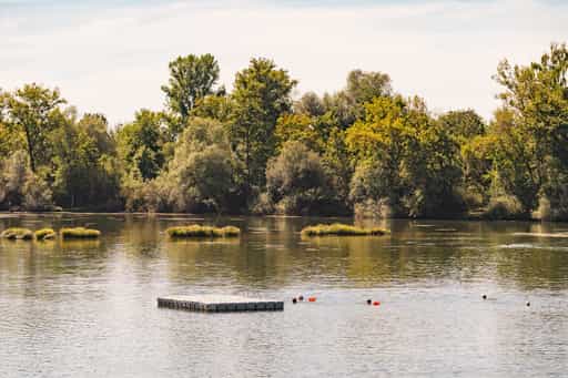 Waldsee Lago Kirchdorf, Simbach, Badeinsel Rottal-Inn