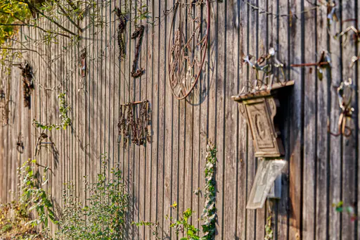 Zaun Hörniweg in Schönau, Rottal-Inn, Niederbayern